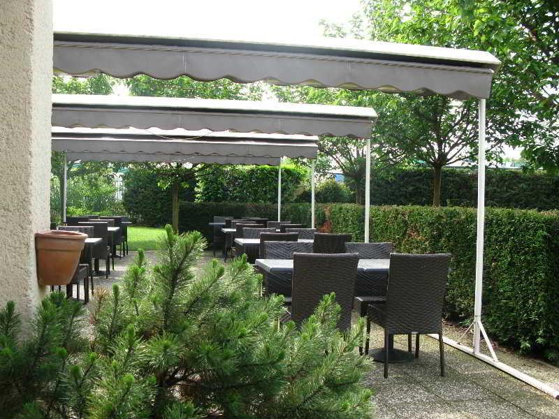 Greet Hotel Massieux Lyon Nord Zewnętrze zdjęcie