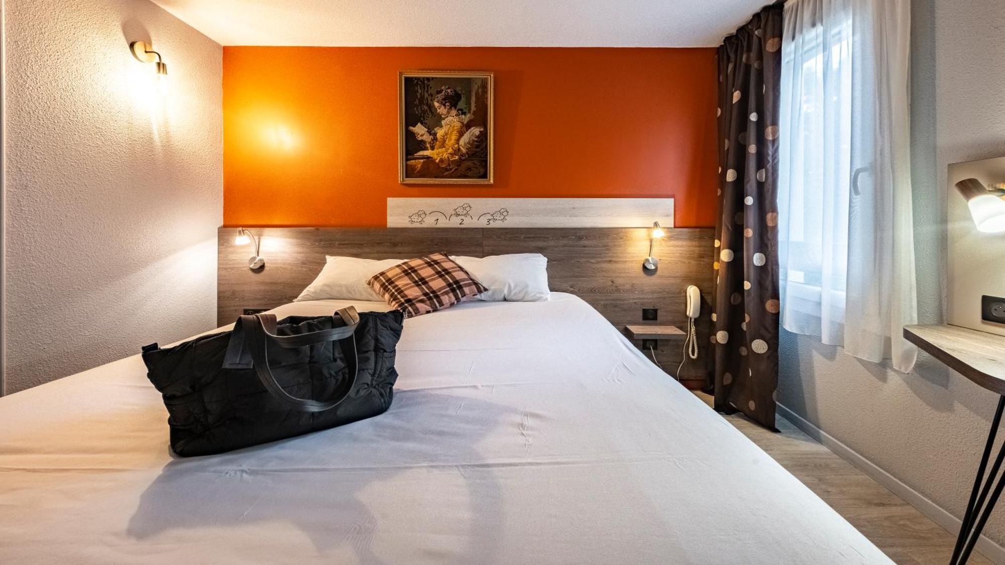 Greet Hotel Massieux Lyon Nord Zewnętrze zdjęcie