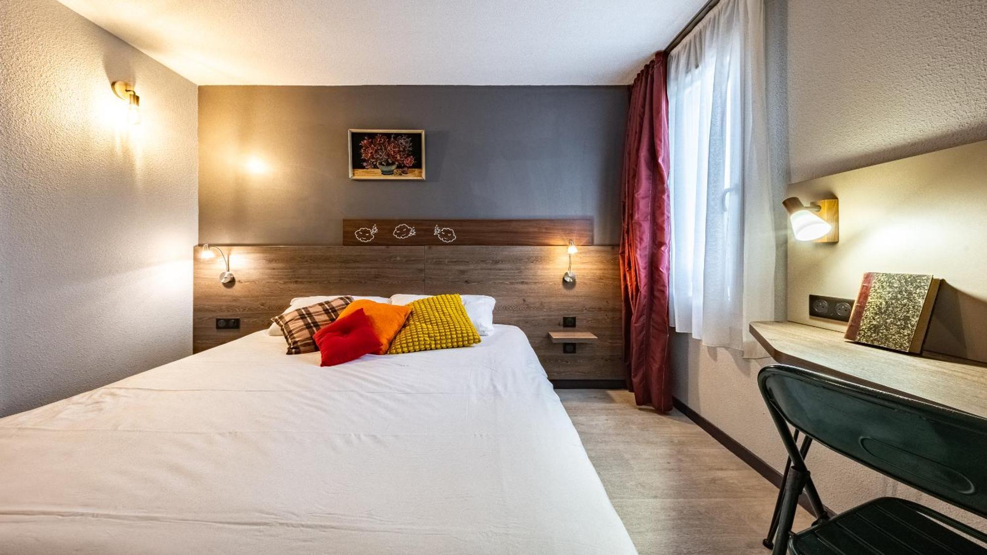 Greet Hotel Massieux Lyon Nord Zewnętrze zdjęcie