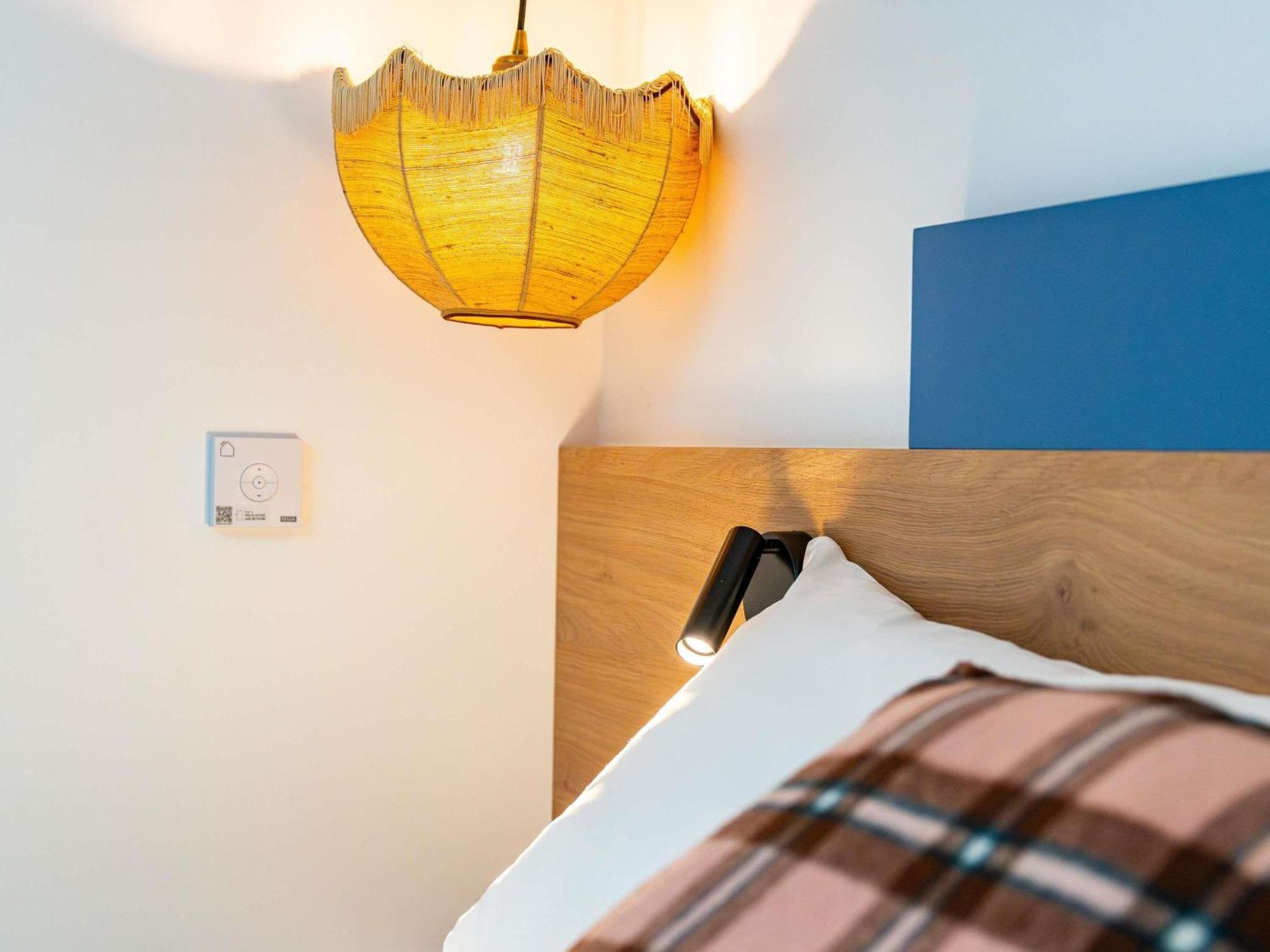 Greet Hotel Massieux Lyon Nord Zewnętrze zdjęcie