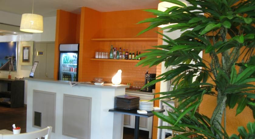 Greet Hotel Massieux Lyon Nord Zewnętrze zdjęcie